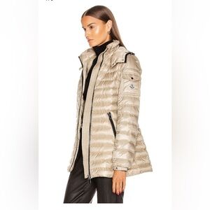 Moncler Menthe Giubbotto Jacket - Champagne - Size 0 - BRAND NEW